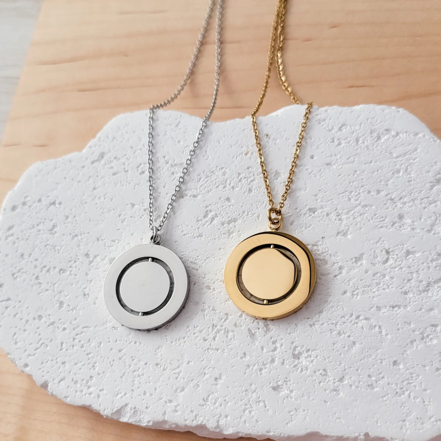 Rotating Circle Necklace Metal Blank #9